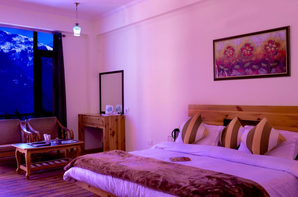 Utopia Resorts & Spa Manāli Zimmer foto